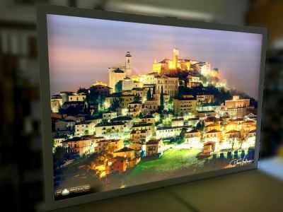Cornice pe foto su opalino con impianto led ACCESO