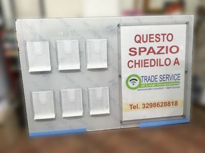 Espositore in plex con tasche